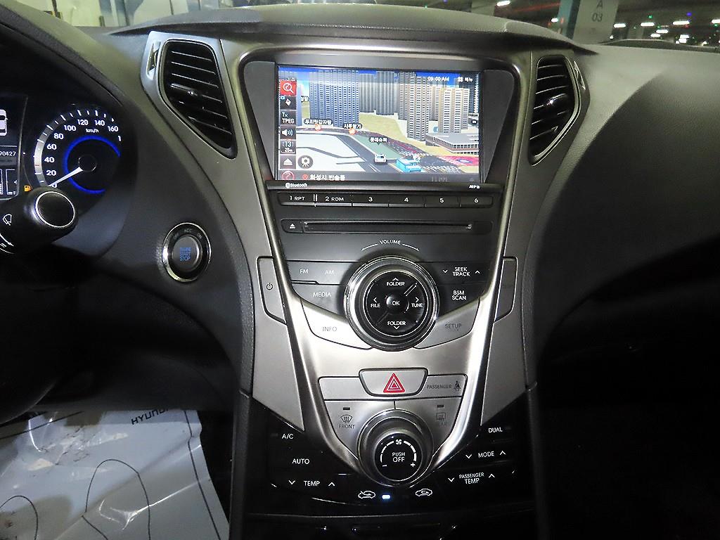 HYUNDAI Grandeur - Vista 11