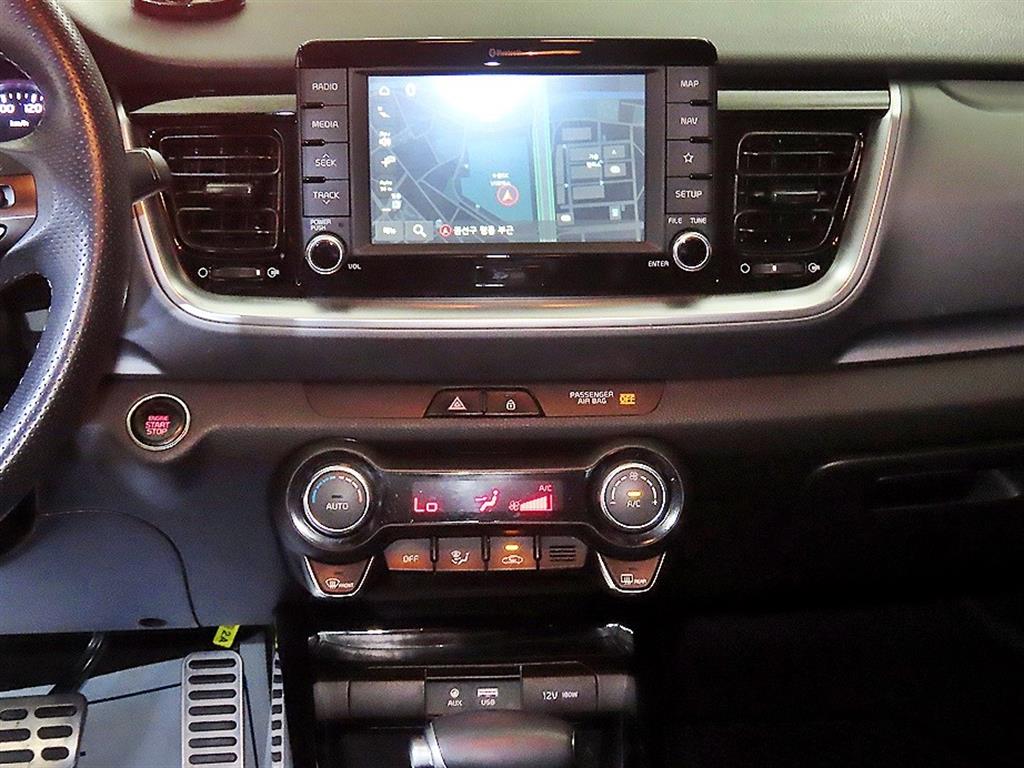 KIA Stonic - Vista 11