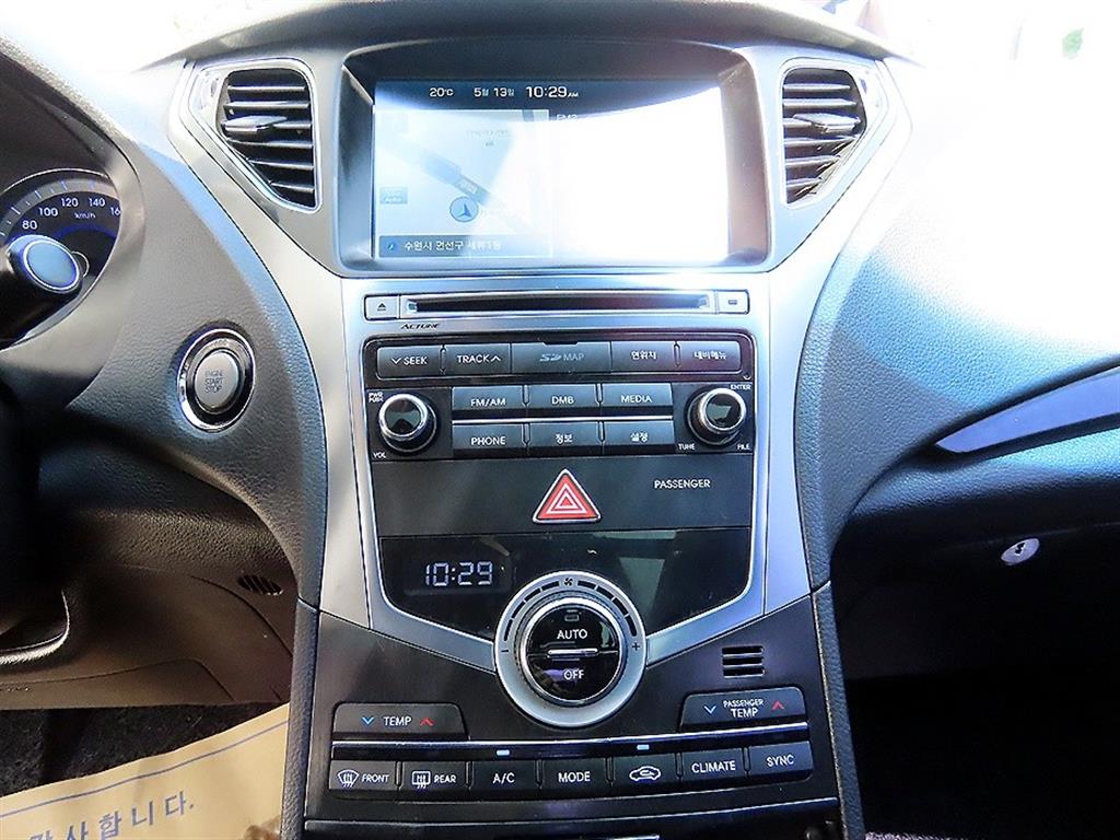 HYUNDAI Grandeur 2016 Negro - Importación desde Corea - HF Imports Iquique - Foto 13