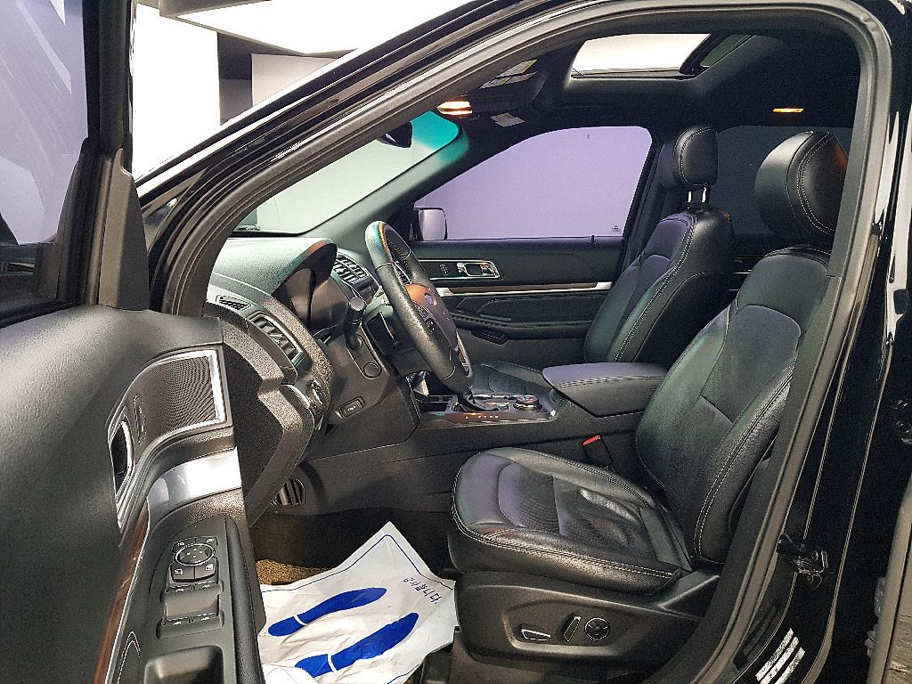Ford Explorer - Vista 8
