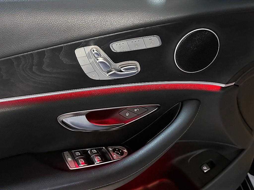 Mercedes Benz E class 2017 Negro - Importación desde Corea - HF Imports Iquique - Foto 13