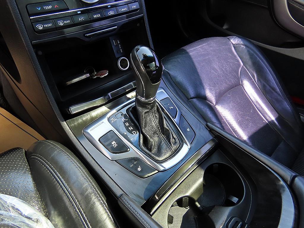 HYUNDAI Grandeur - Vista 10