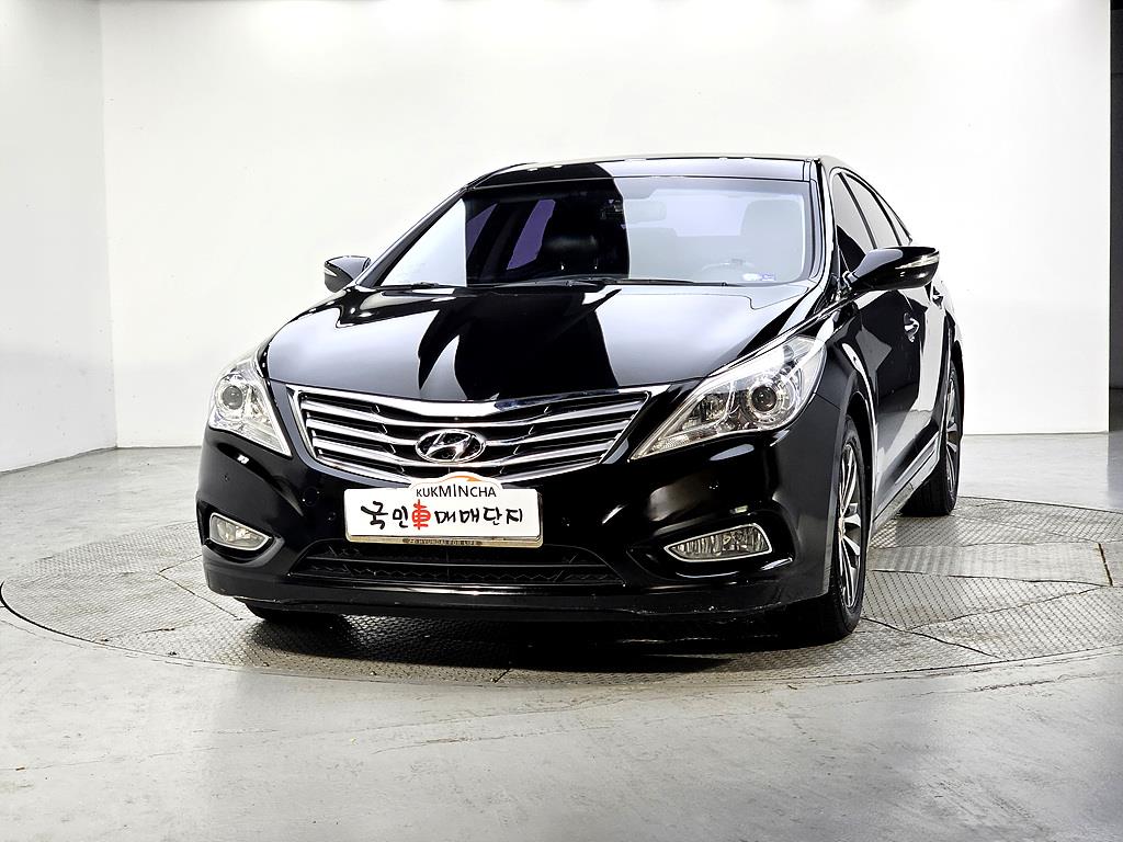 HYUNDAI Grandeur - Vista 2
