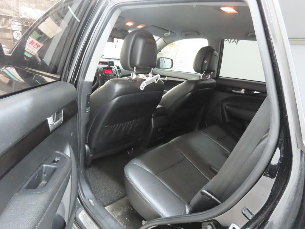 KIA Sorento - Vista 6