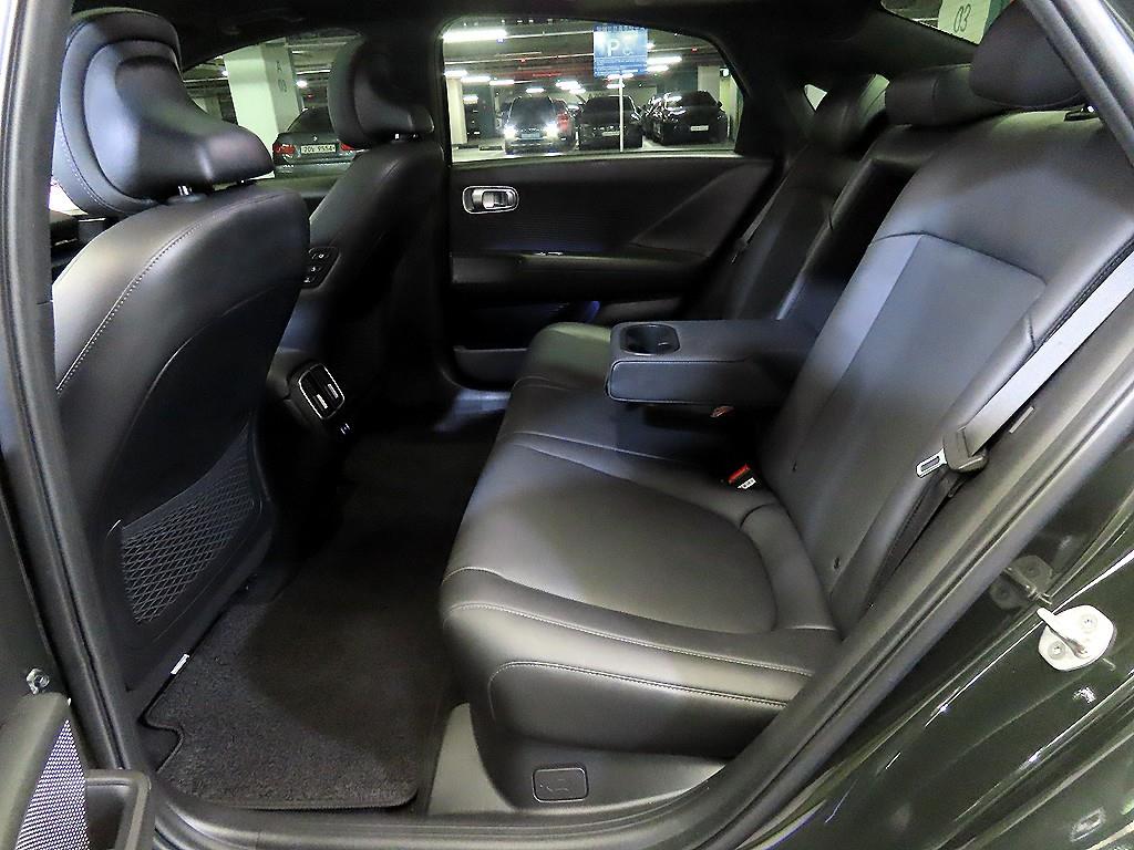 HYUNDAI Ioniq 6 - Vista 7