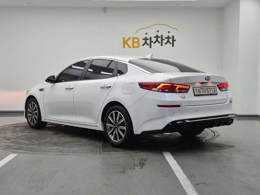 KIA K5 - Vista 3