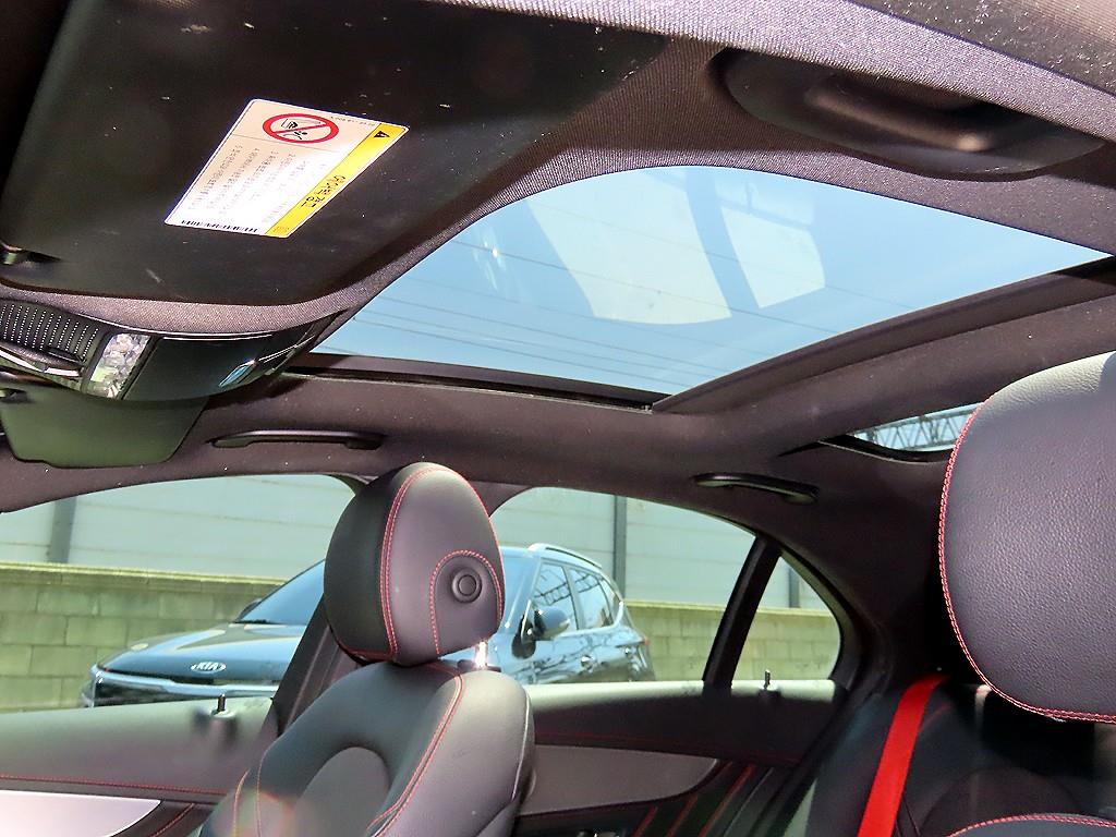 Mercedes Benz C Class 2017 Gris - Importación desde Corea - HF Imports Iquique - Foto 17