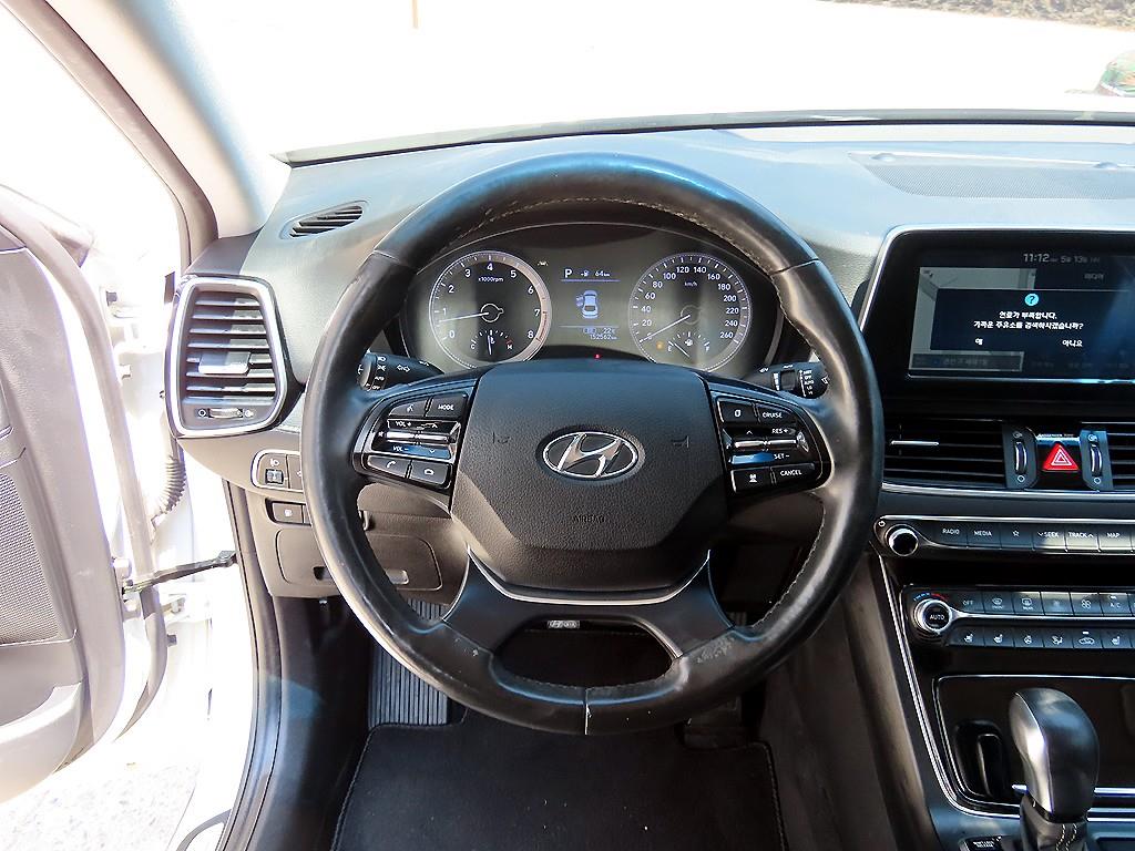 HYUNDAI Grandeur - Vista 8