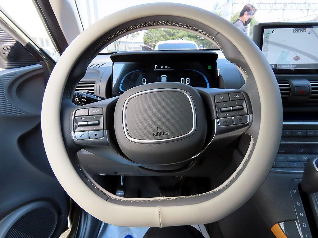 HYUNDAI Casper - Vista 8