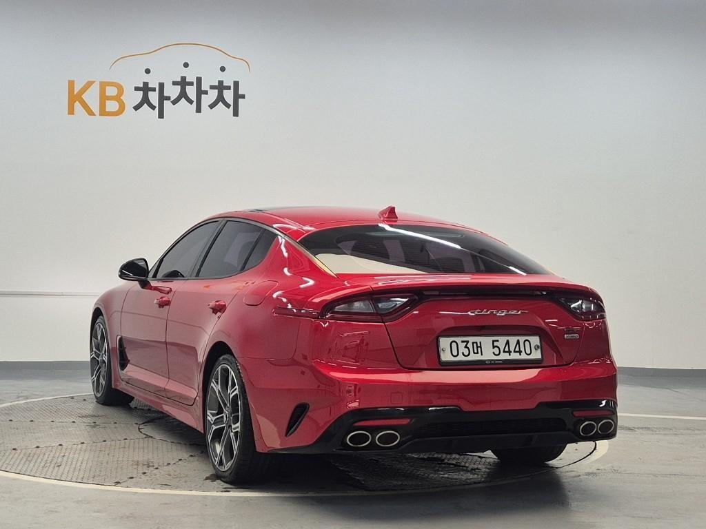 KIA Stinger - Vista 2