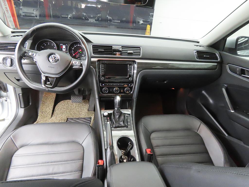 Volkswagen Passat - Vista 7