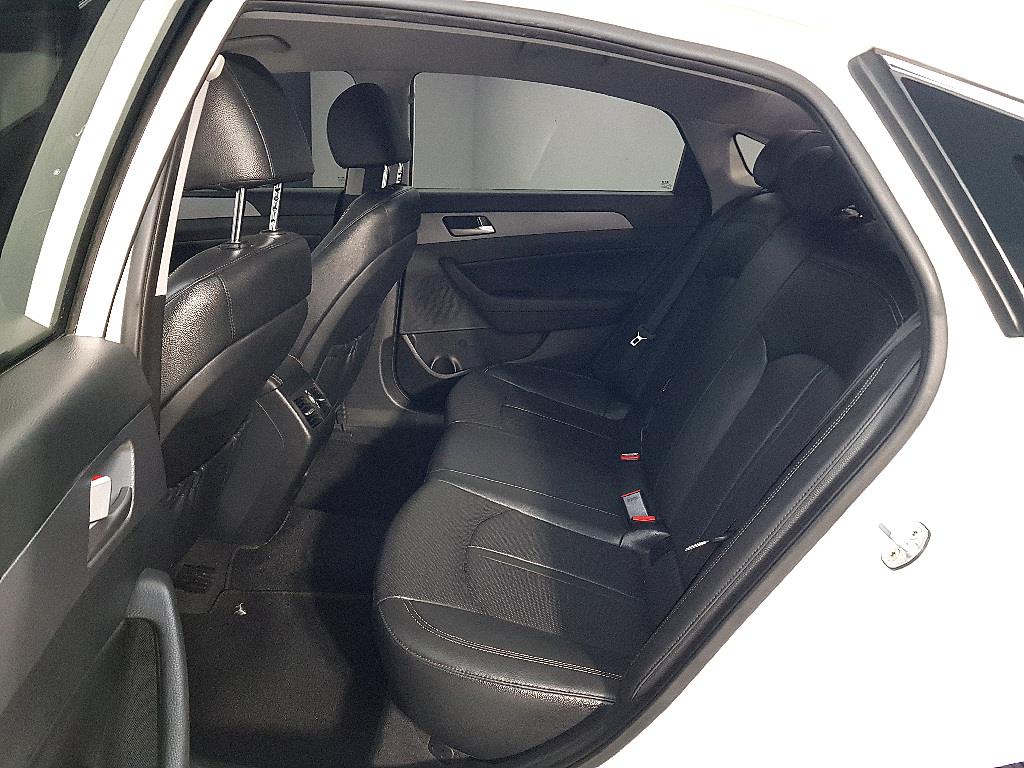 HYUNDAI Sonata - Vista 8