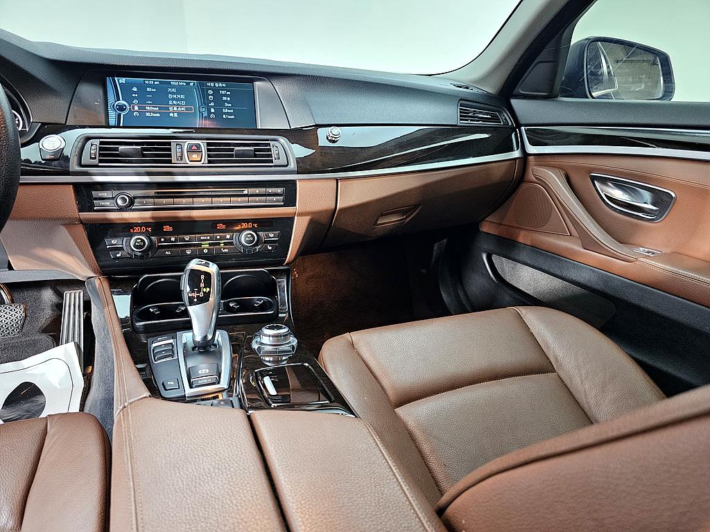 BMW 5 Series - Vista 10