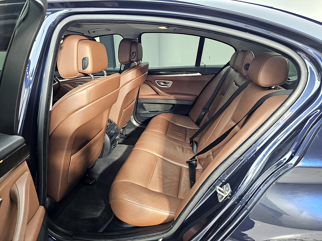 BMW 5 Series - Vista 9