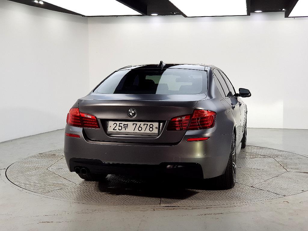 BMW 5 Series - Vista 3