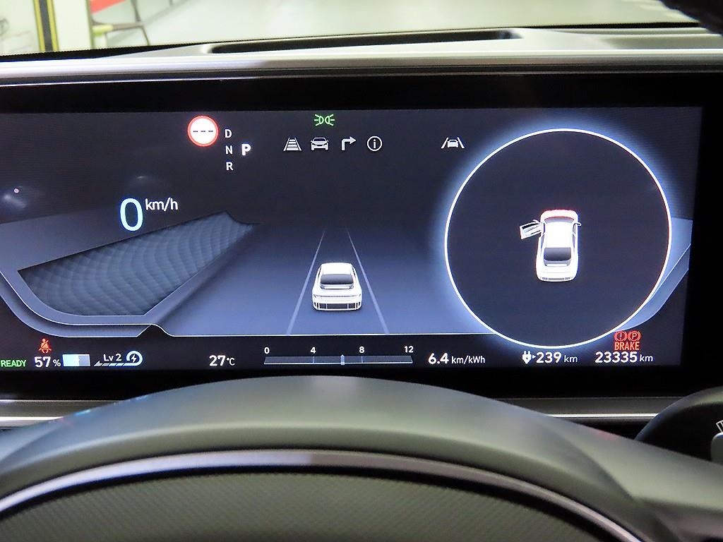 HYUNDAI Ioniq 6 - Vista 9