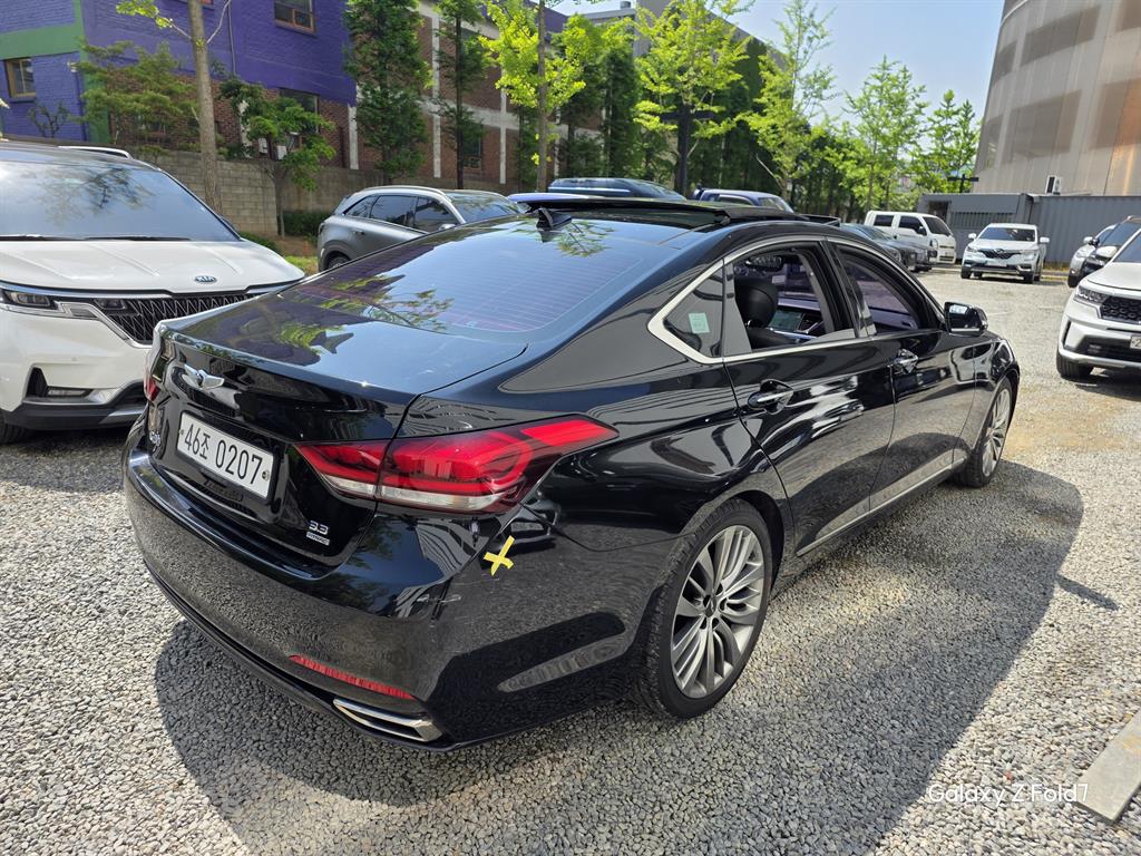 Genesis G80 - Vista 5