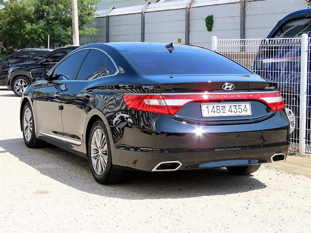 HYUNDAI Grandeur - Vista 3