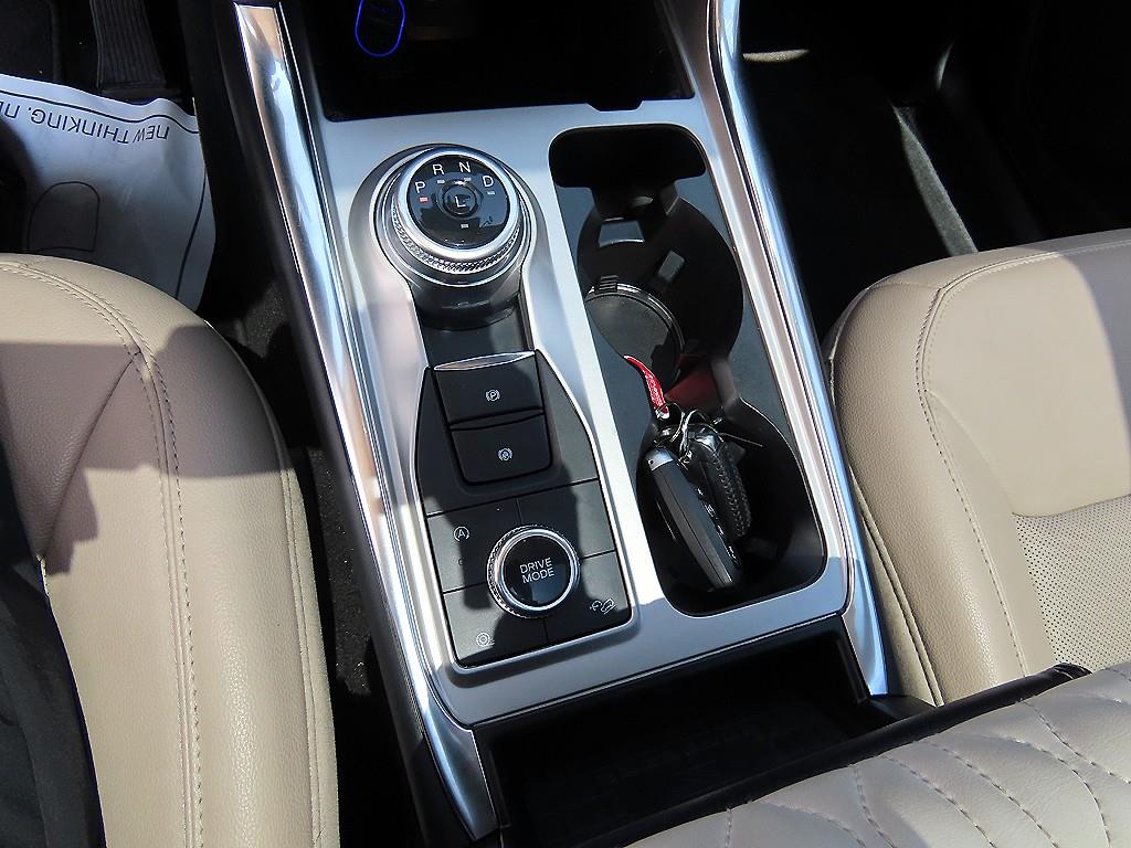 Ford Explorer - Vista 10