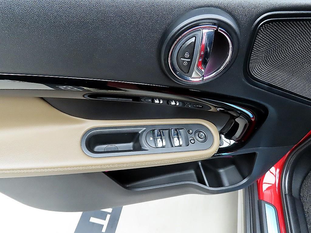 Mini Countryman - Vista 11