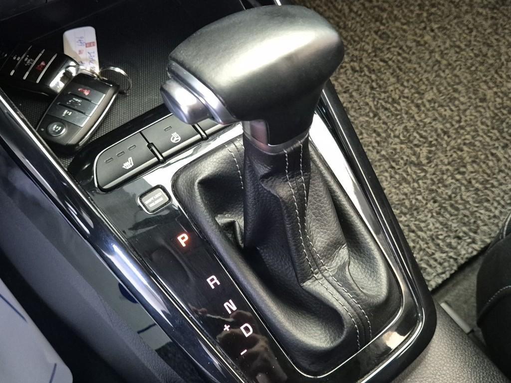 KIA Stonic - Vista 12