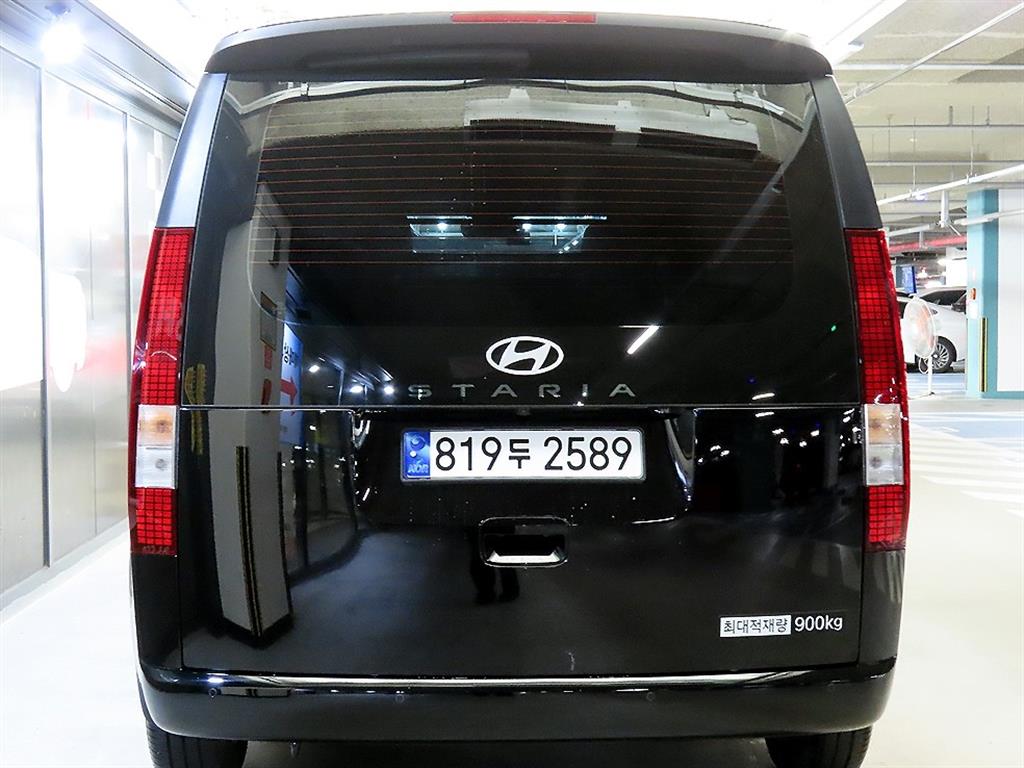 HYUNDAI Staria - Vista 5