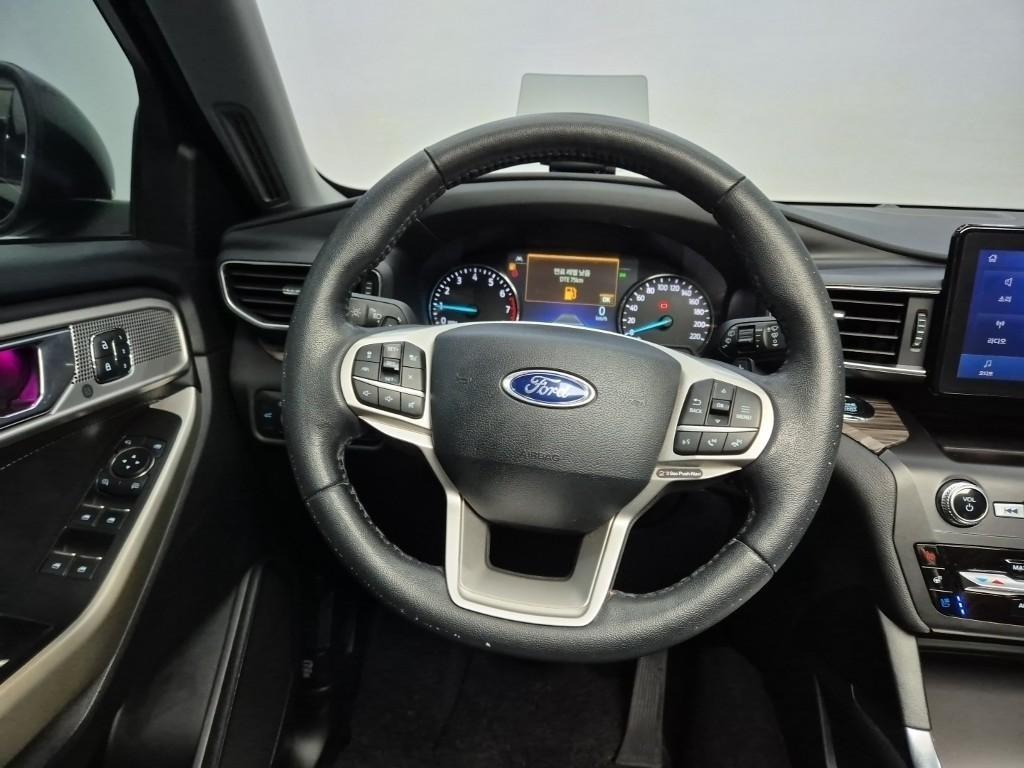 Ford Explorer - Vista 9