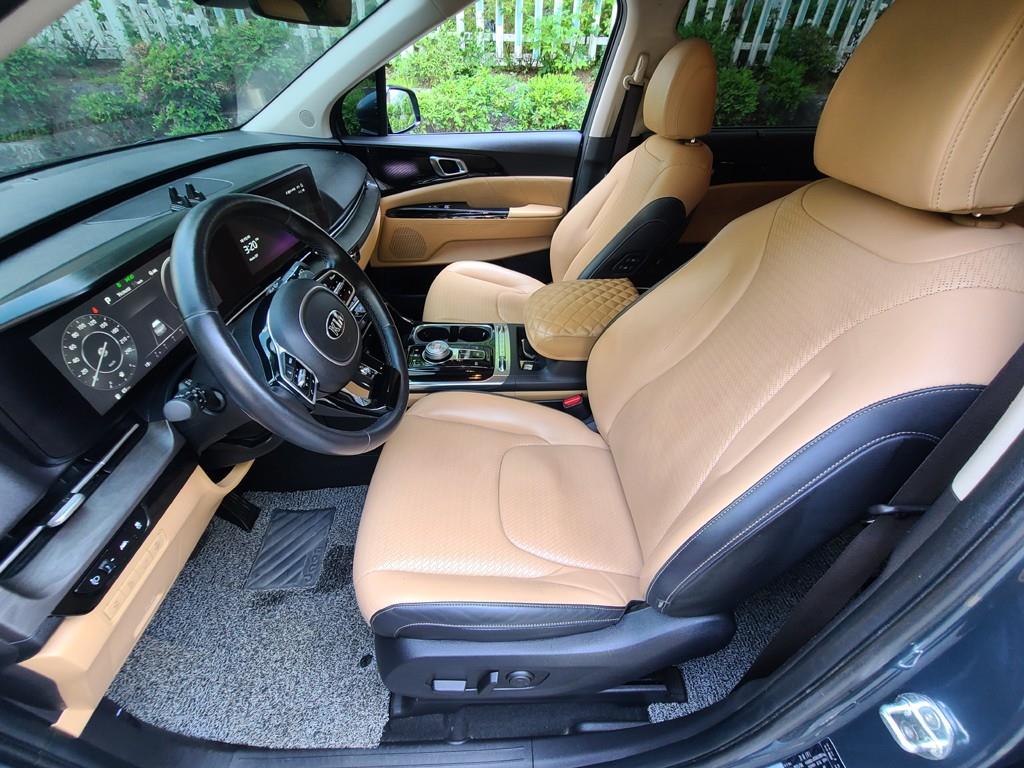 KIA Carnival - Vista 7