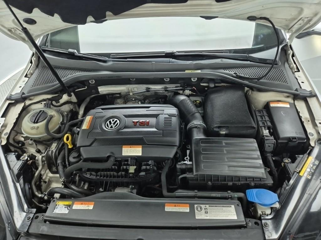 Volkswagen Golf - Vista 5