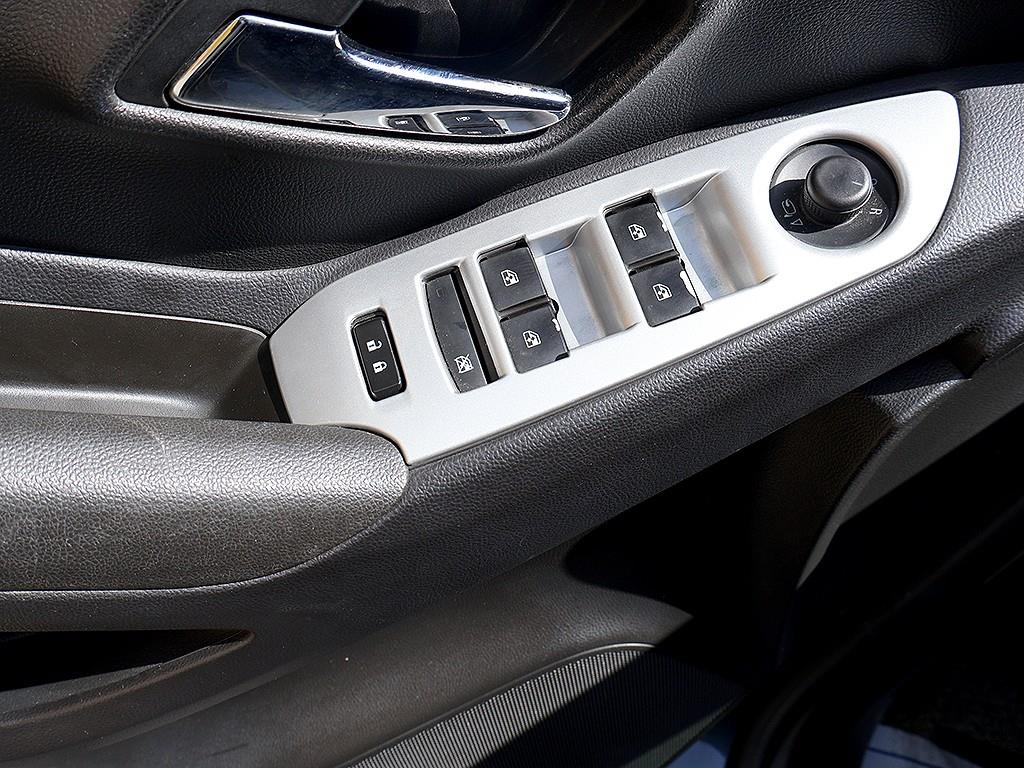 Chevrolet Trax 2018 Gris - Importación desde Corea - HF Imports Iquique - Foto 12