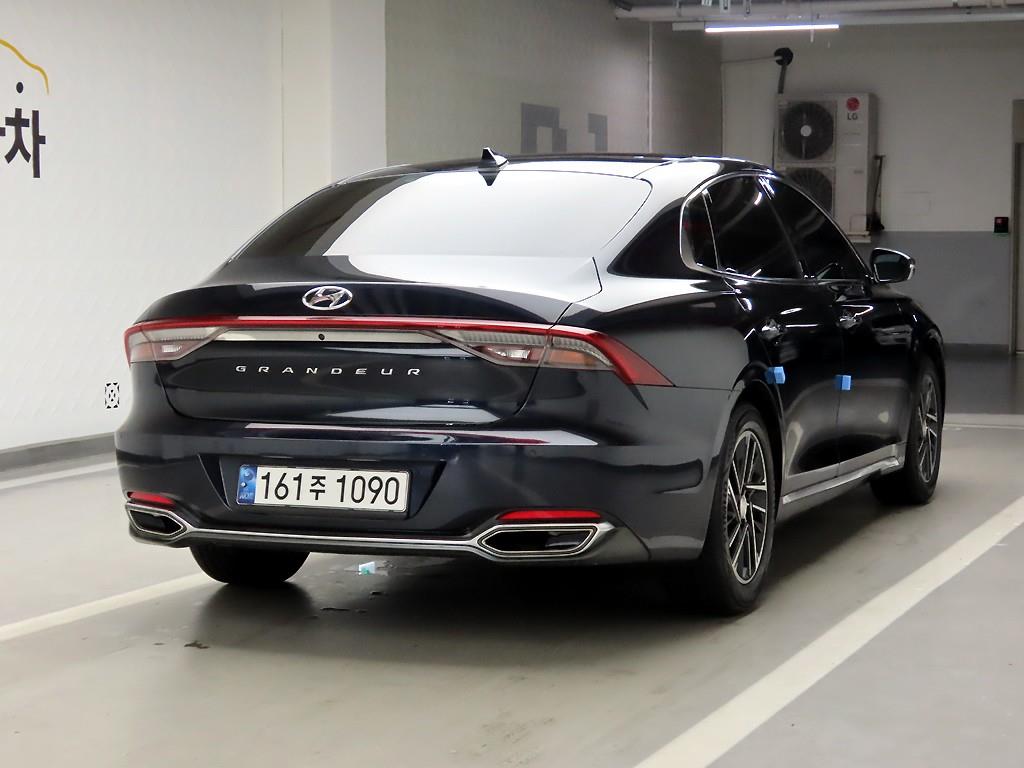 HYUNDAI Grandeur - Vista 4