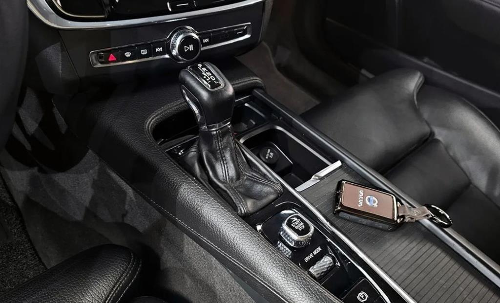 Volvo S90 - Vista 9