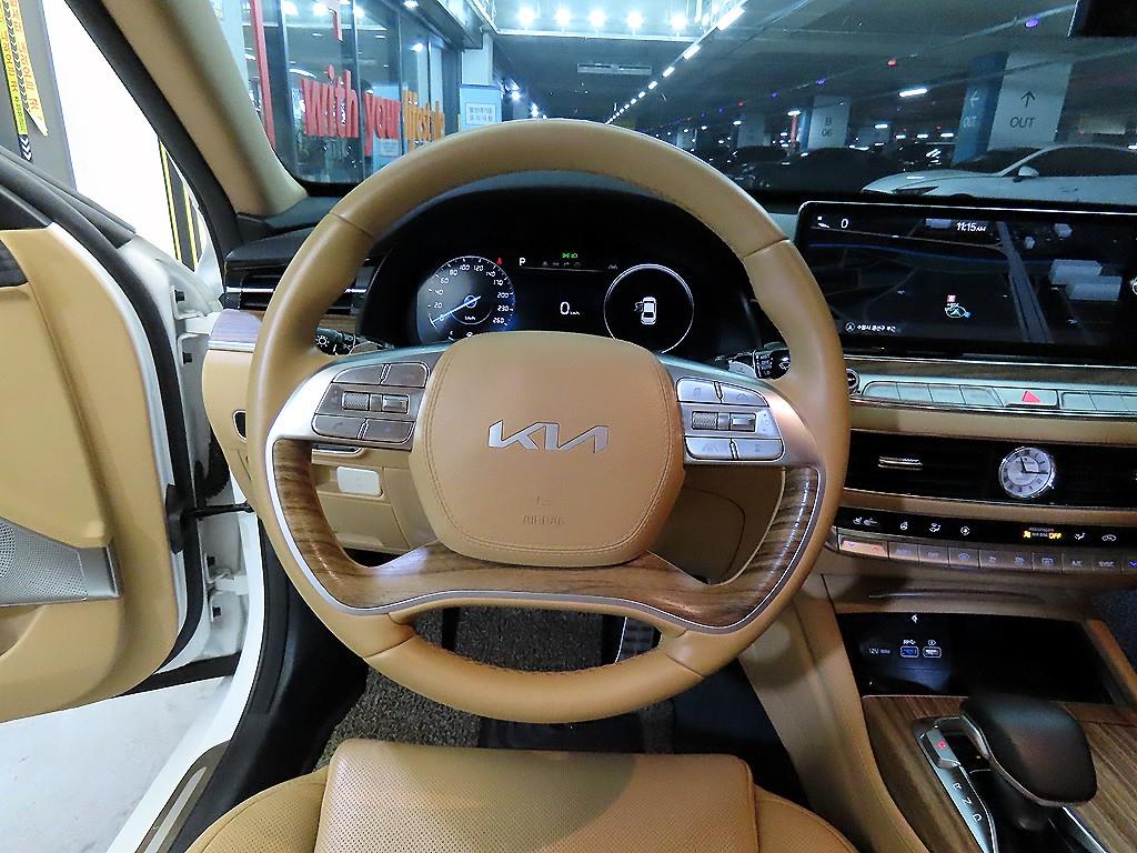 KIA K9 - Vista 8