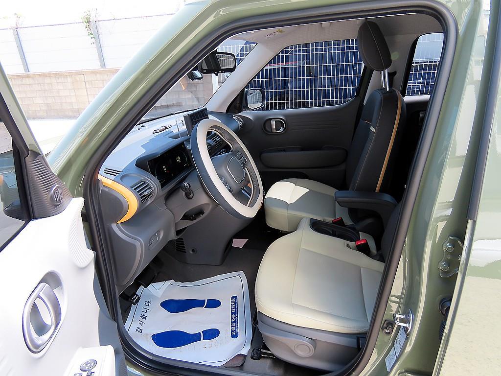 HYUNDAI Casper - Vista 5