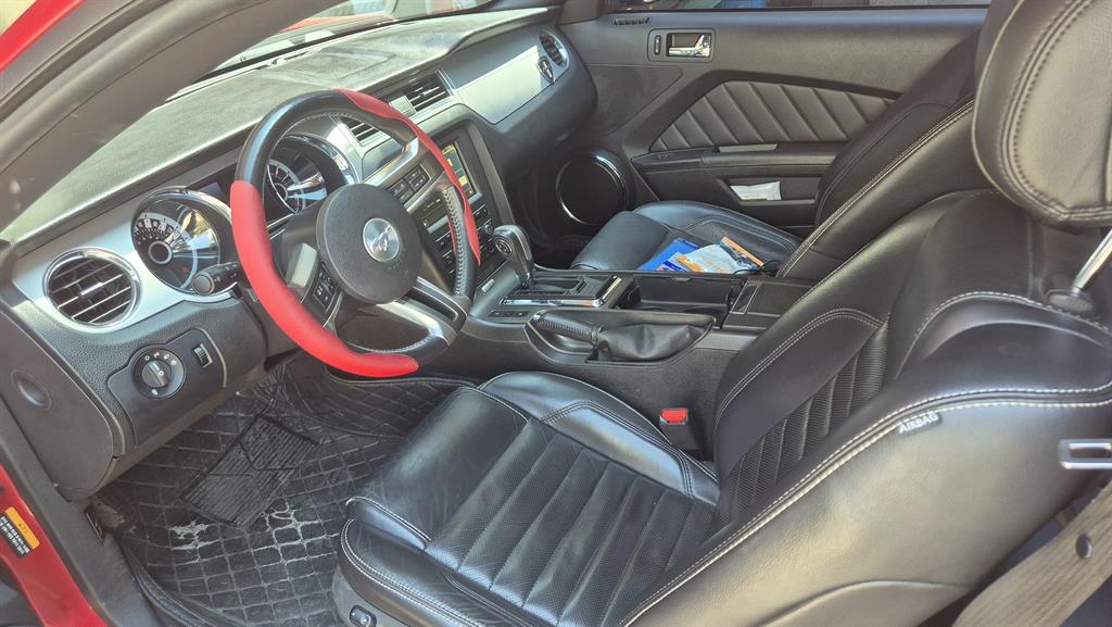 Ford Mustang - Vista 6
