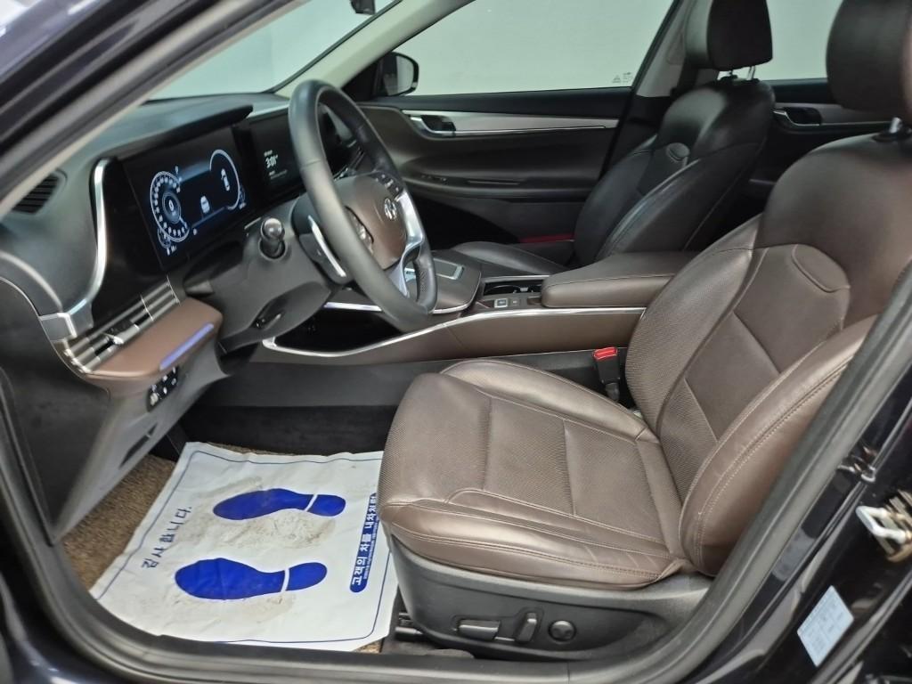 HYUNDAI Grandeur - Vista 11