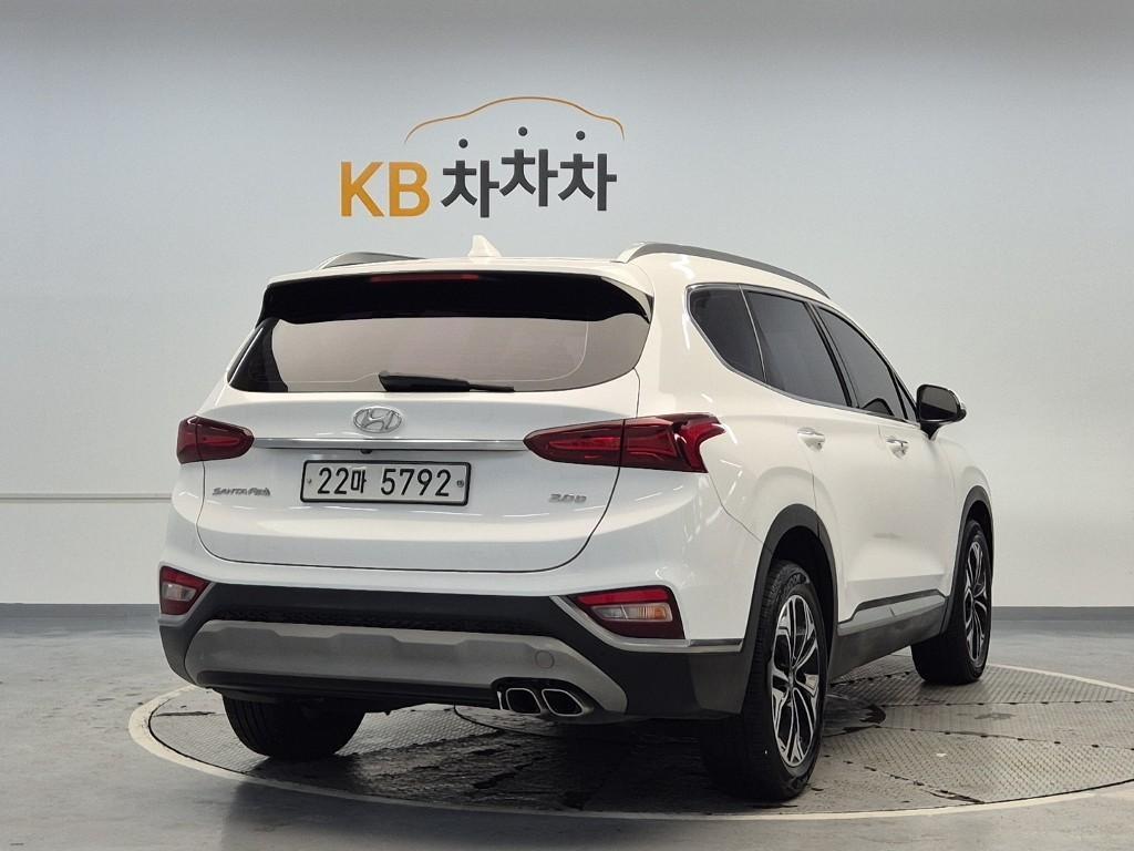 HYUNDAI Santa Fe - Vista 3