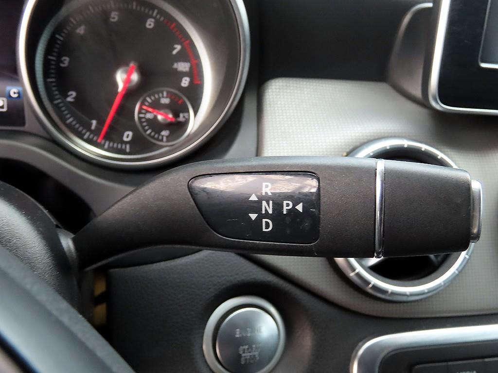Mercedes Benz CLA Class - Vista 10
