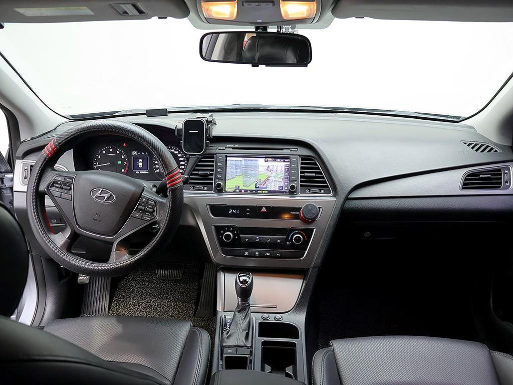 HYUNDAI Sonata - Vista 9