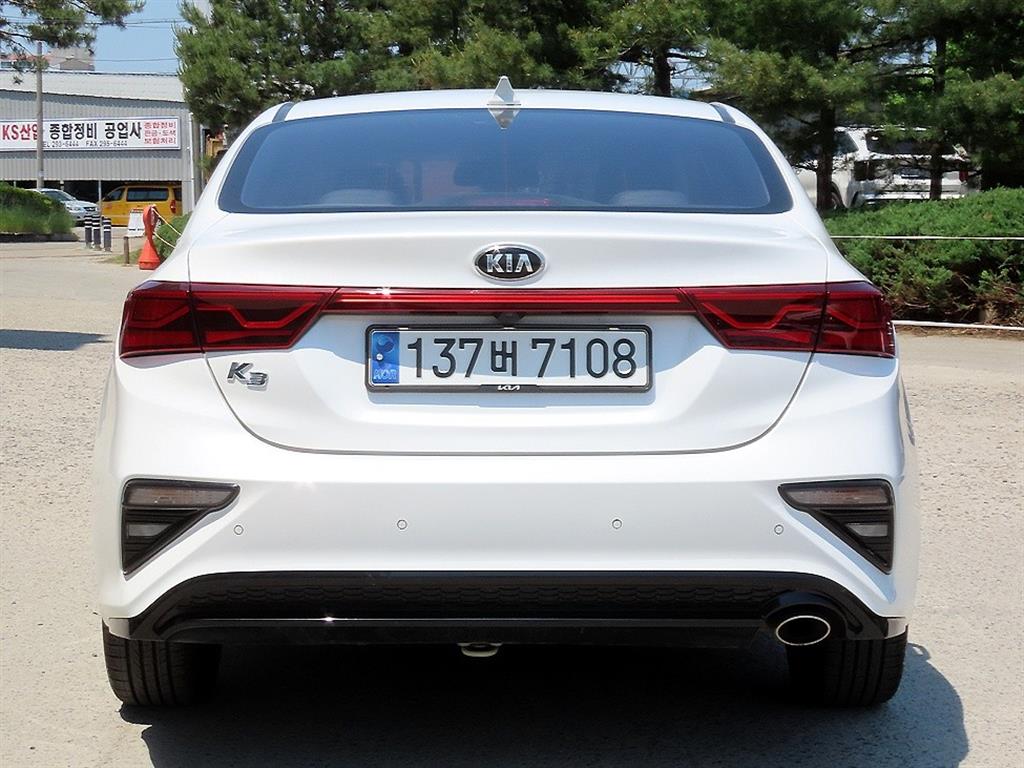 KIA K3 - Vista 4