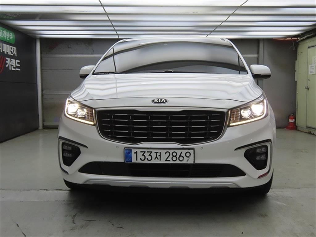 KIA Carnival - Vista 2