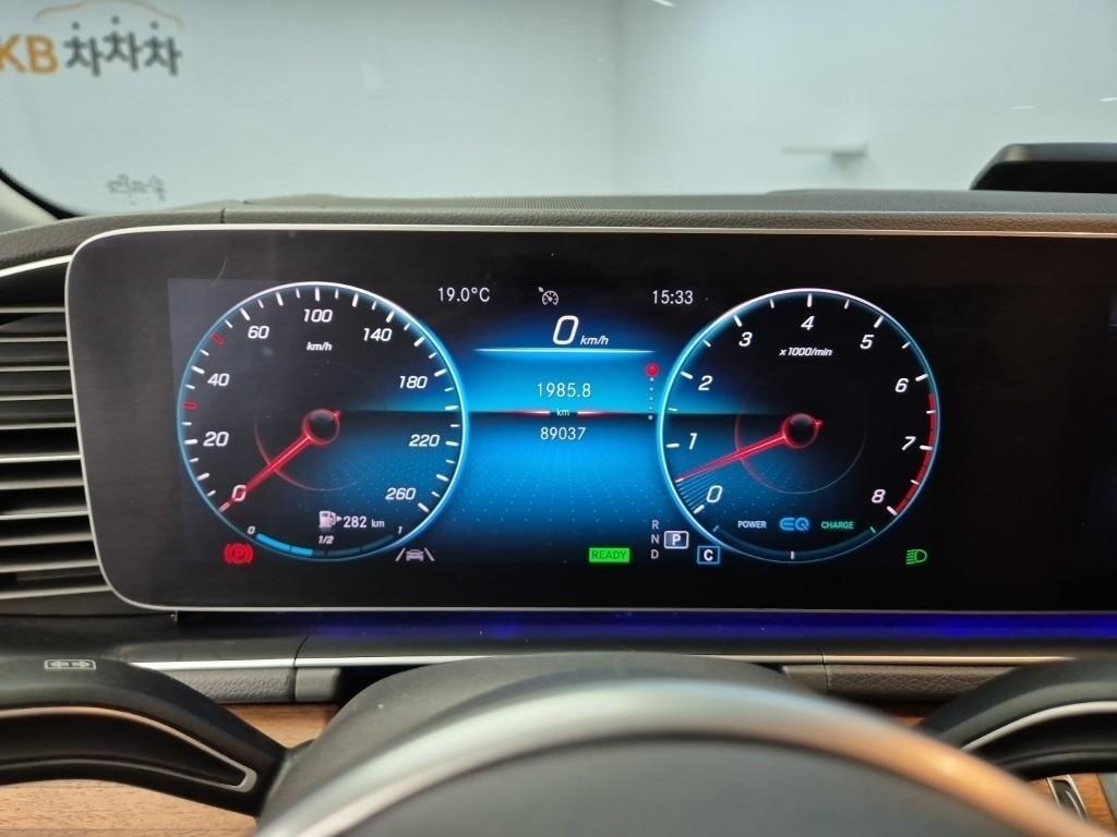 Mercedes Benz GLE Class - Vista 6