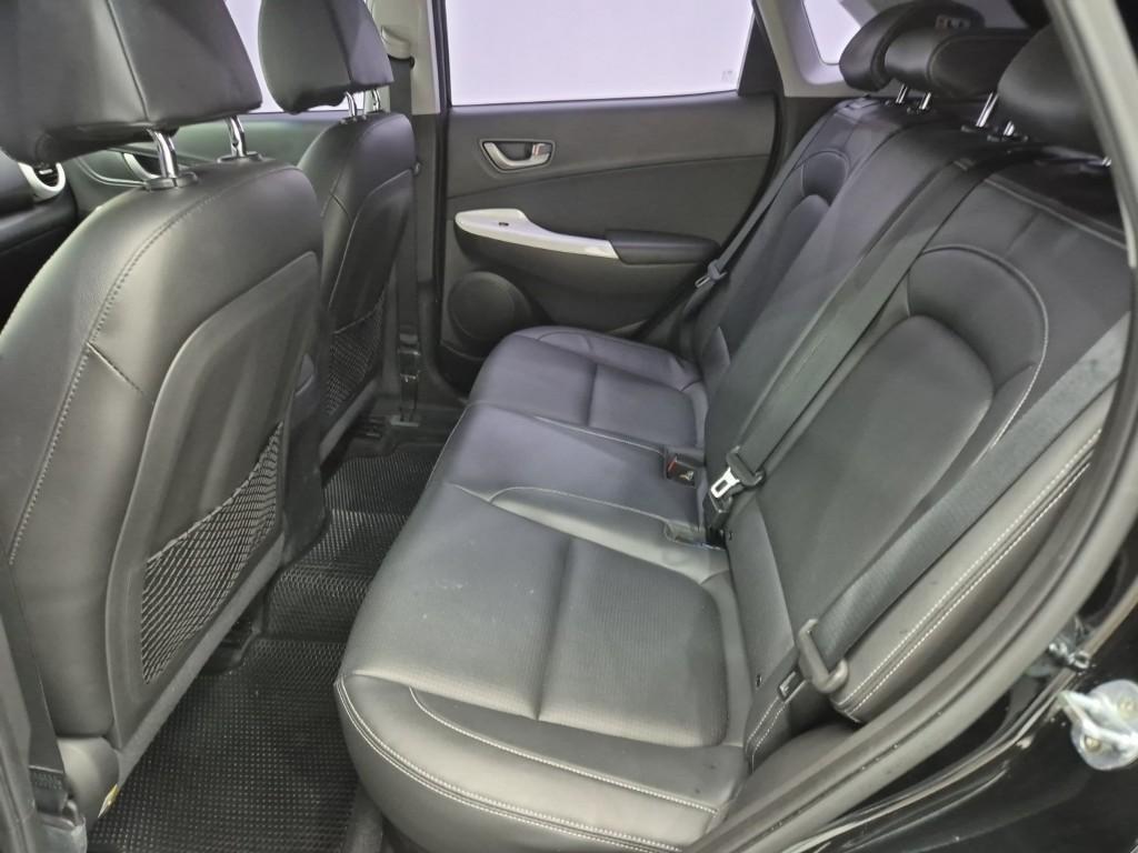 HYUNDAI Kona - Vista 12