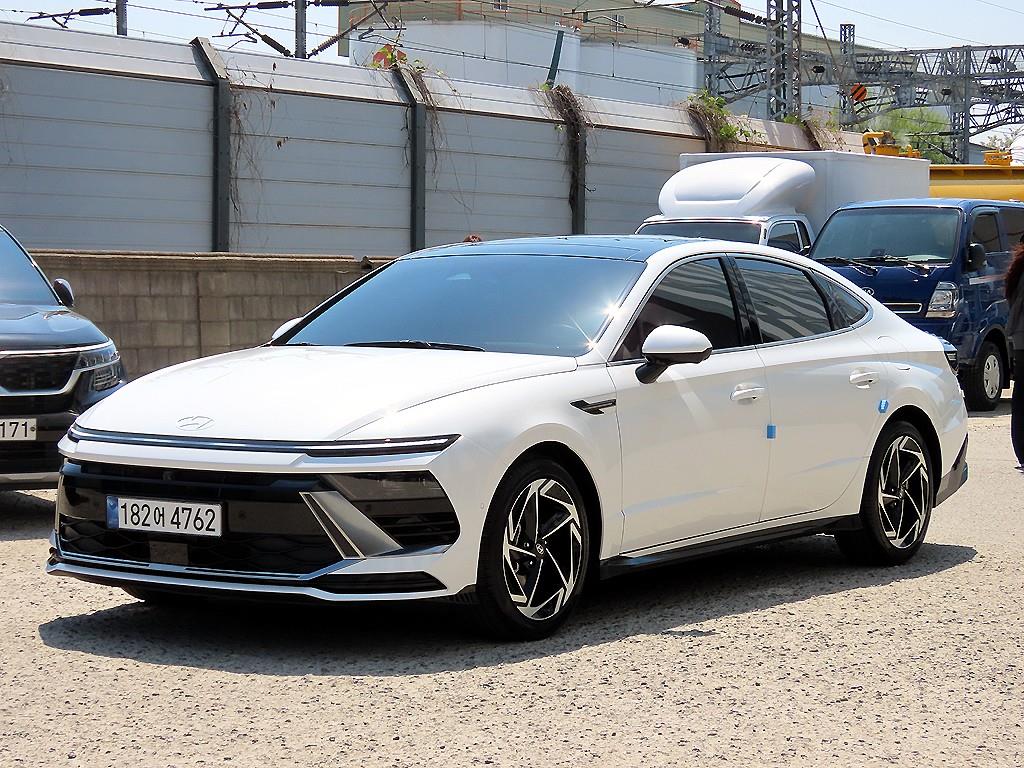 HYUNDAI Sonata 2024 Blanco - Importación desde Corea - HF Imports Iquique - Foto 1