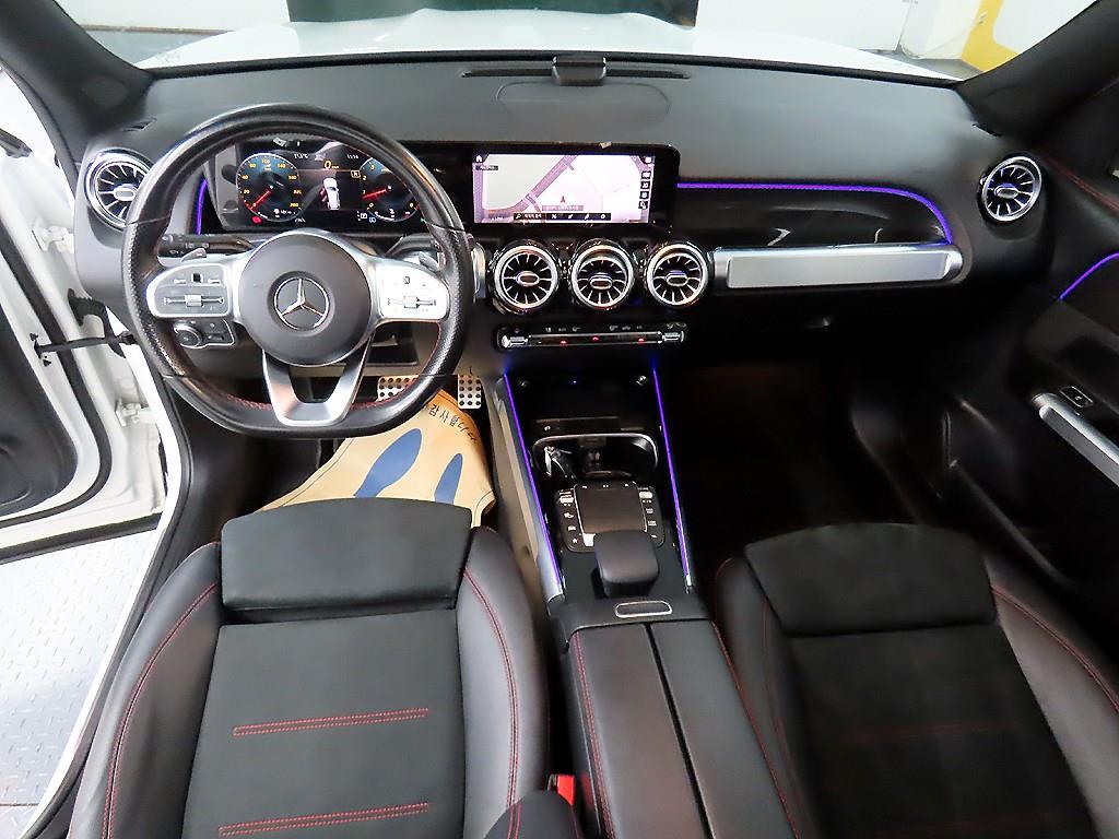 Mercedes Benz GLB Class - Vista 7