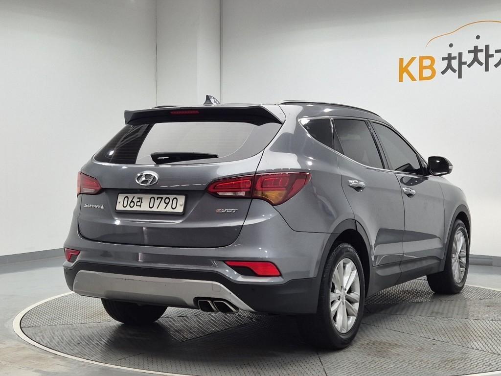 HYUNDAI Santa Fe - Vista 3