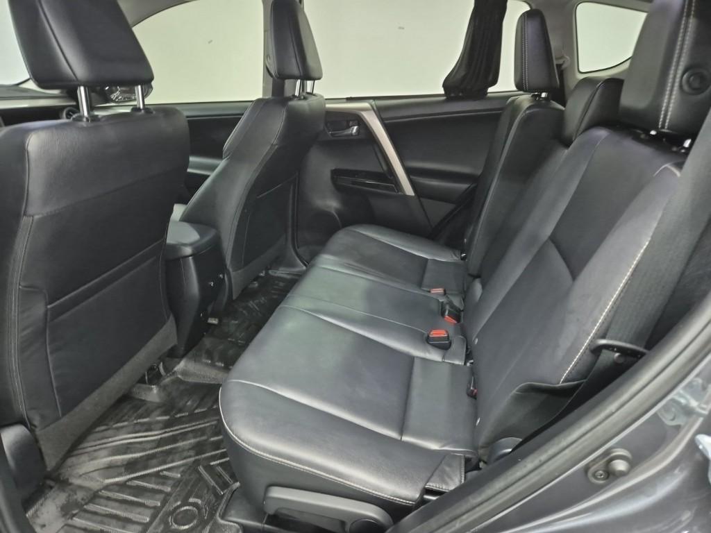 Toyota RAV4 - Vista 11