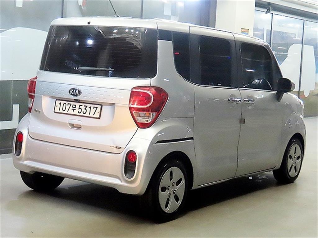 KIA Ray - Vista 4