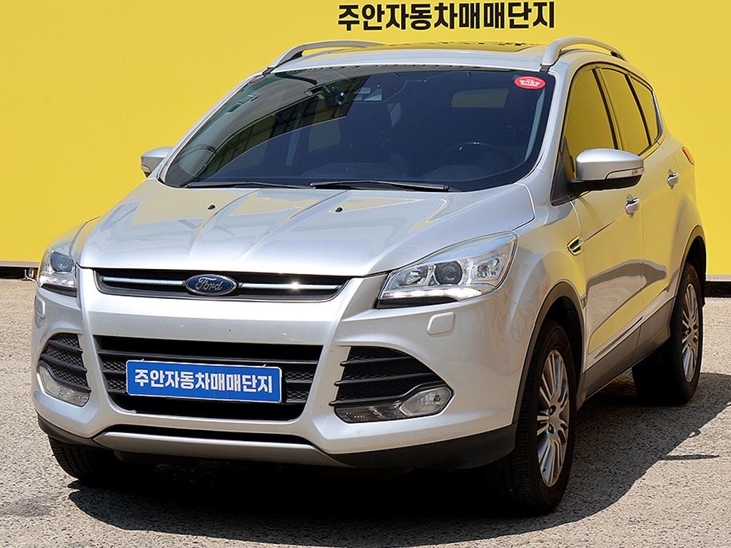 Ford Kuga - Vista 3