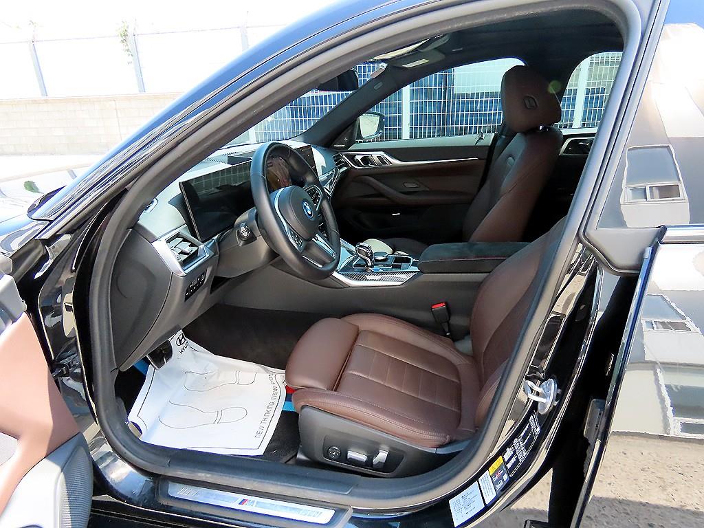 BMW i4 - Vista 5